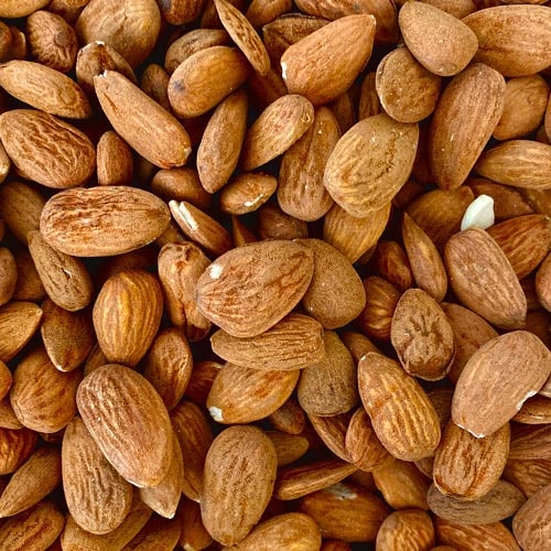 Whole raw almond